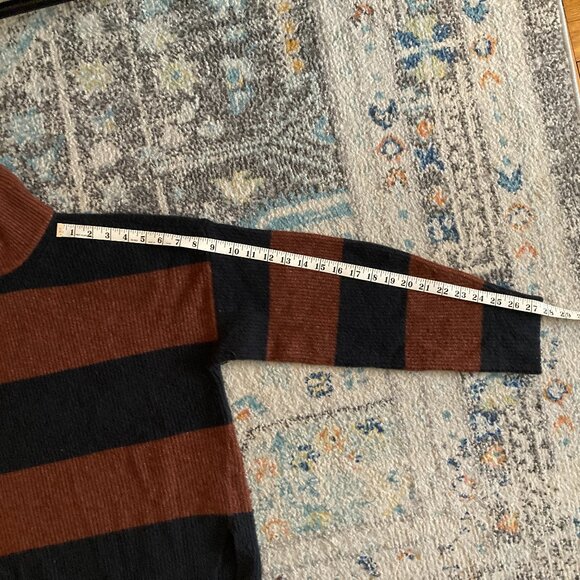 Abercrombie & Fitch Striped Turtleneck Sweater L - Picture 5 of 9